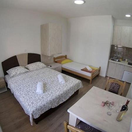 Apartmani Tom Trebinje Exterior foto