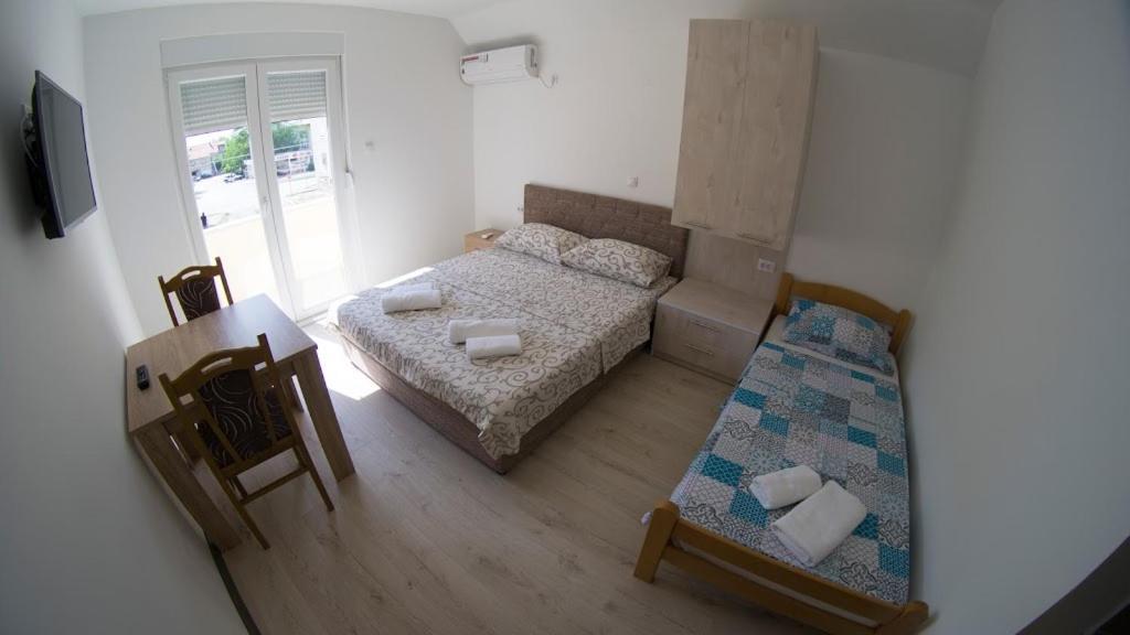 Apartmani Tom Trebinje Exterior foto