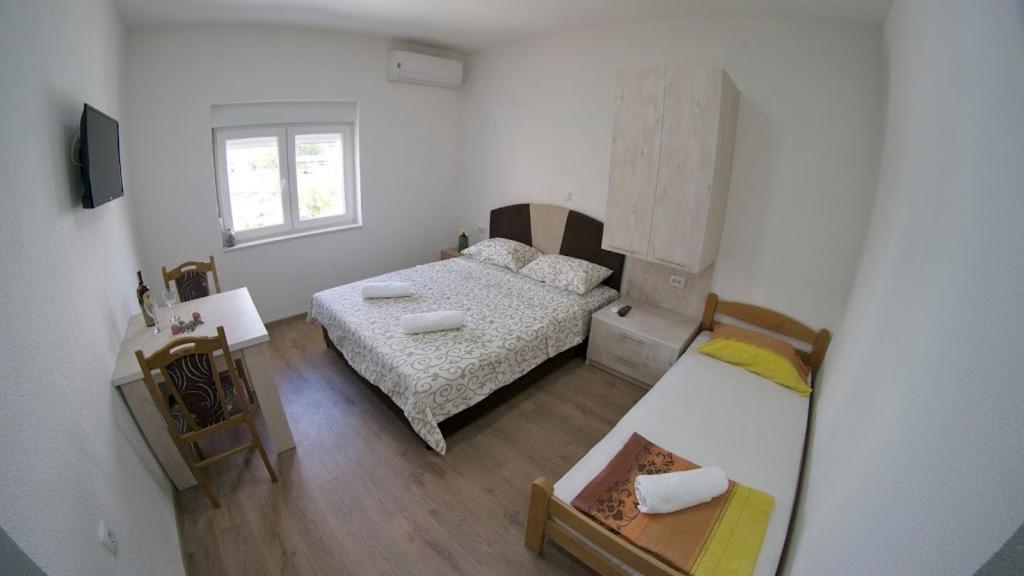 Apartmani Tom Trebinje Exterior foto